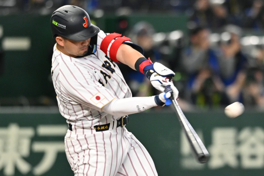 韓国戦で本塁打を放った侍ジャパン・鈴木誠也【写真：Getty Images】