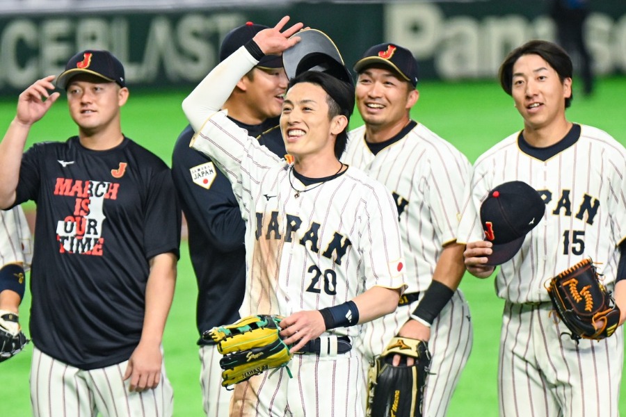 韓国戦で好手を見せた侍ジャパン・周東佑京【写真：中戸川知世】