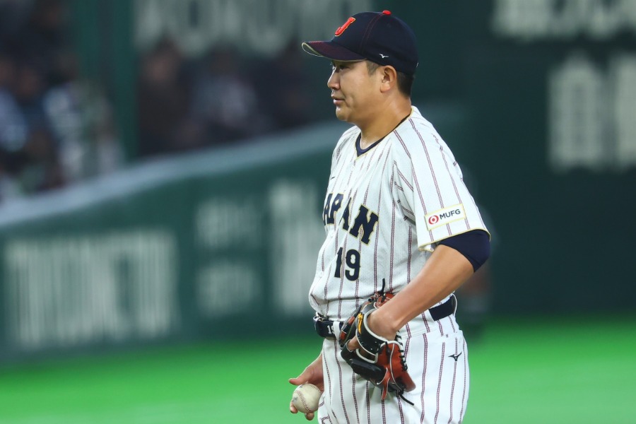 豪州戦で先発する侍ジャパン・菅野智之【写真：加治屋友輝】