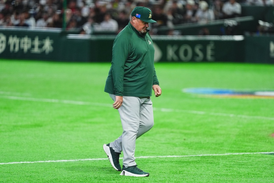 オーストラリア代表のデーブ・ニルソン監督【写真：小林靖】