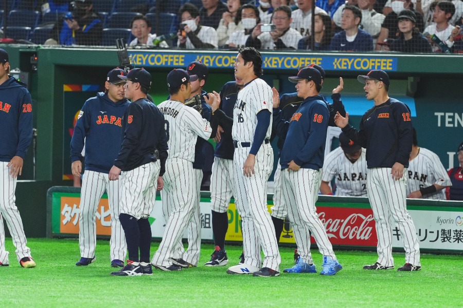 侍ジャパンナイン【写真：小林靖】