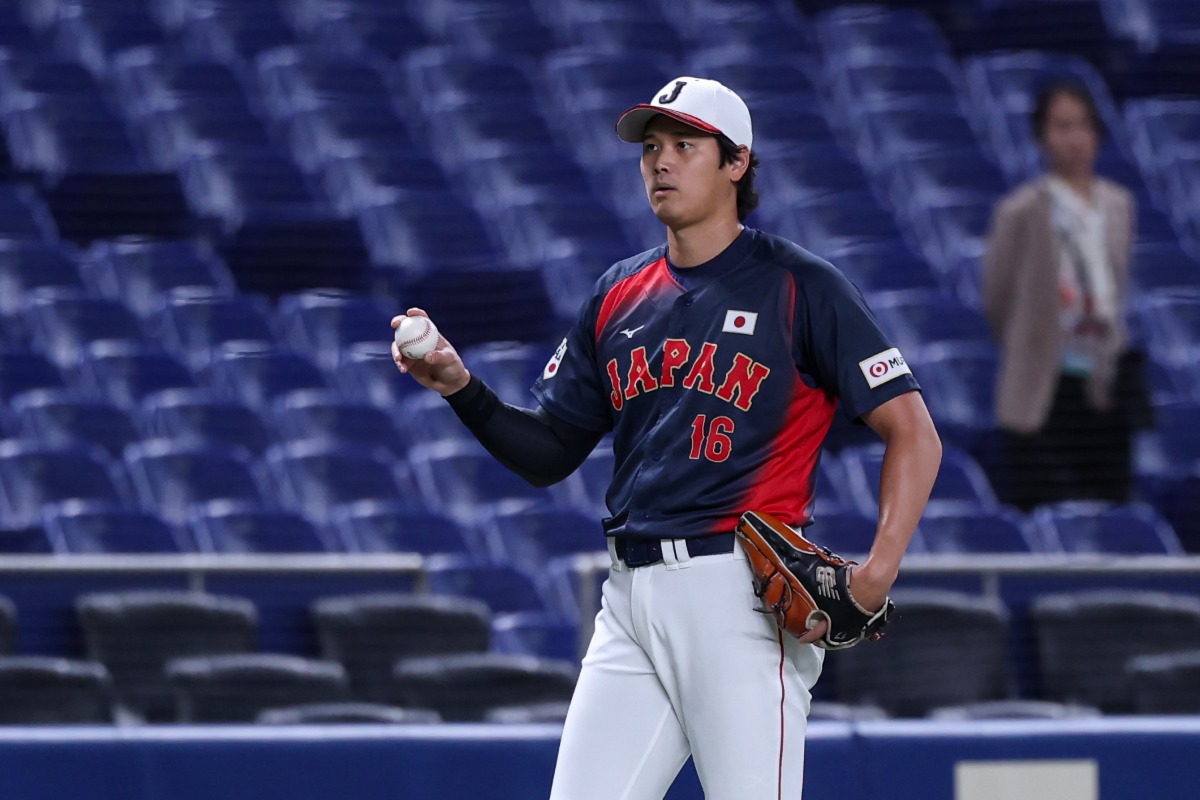 キャッチボールをする大谷翔平【写真：加治屋友輝】
