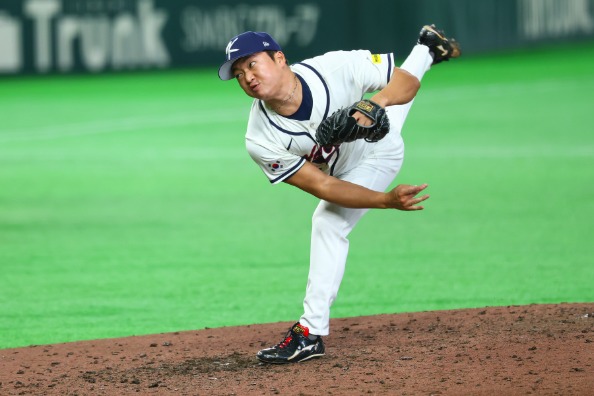 台湾戦で力投した韓国代表のコ・ウソク【写真：加治屋友輝】