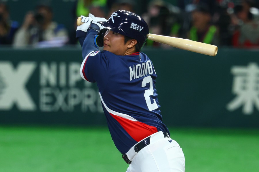 韓国代表のムン・ボギョン【写真：加治屋友輝】