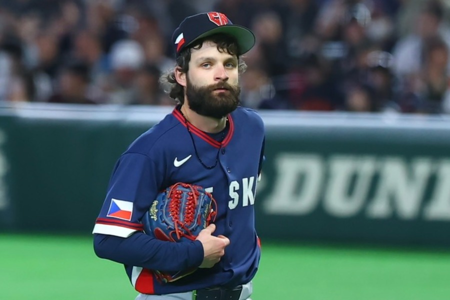 侍ジャパン戦で力投したチェコ代表のオンジェイ・サトリア【写真：加治屋友輝】