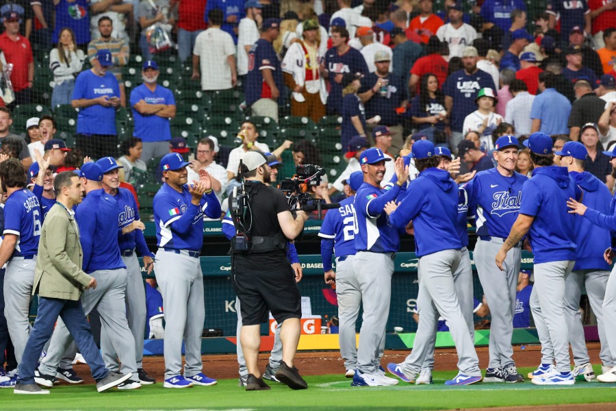 イタリア代表ナイン【写真：アフロ】