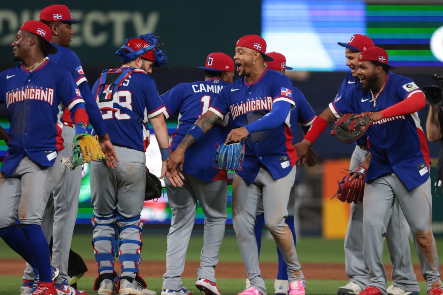 ベネズエラに勝利したドミニカ共和国代表【写真：ロイター】