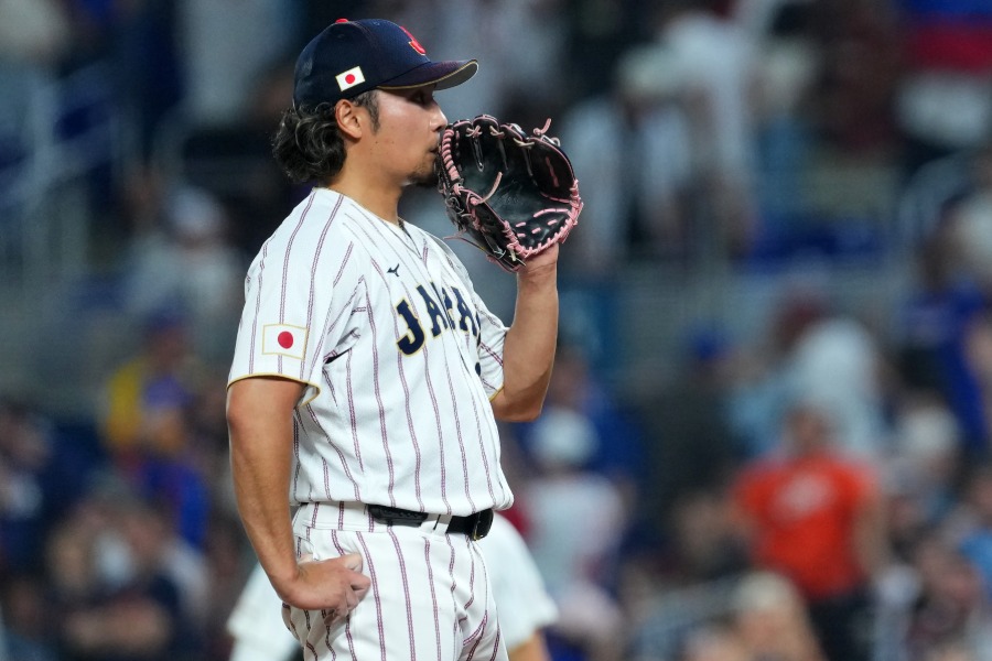 被弾した侍ジャパン・伊藤大海【写真:Getty Images】