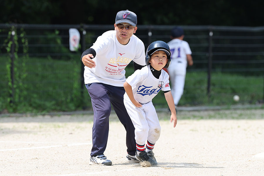 多賀少年野球クラブの練習の様子【写真：早浪章宏】