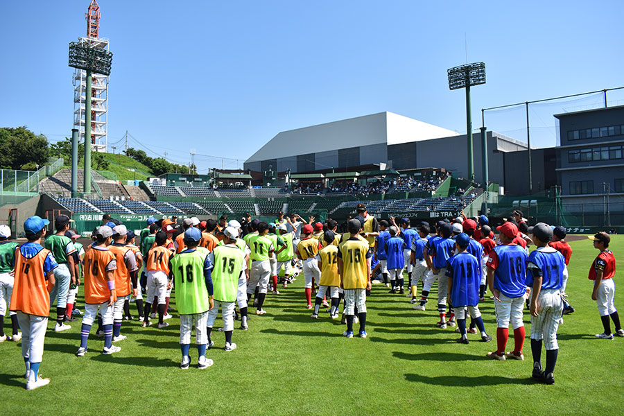 NPBジュニアでプロの目を引く選手とは（写真は巨人ジュニア選考会）