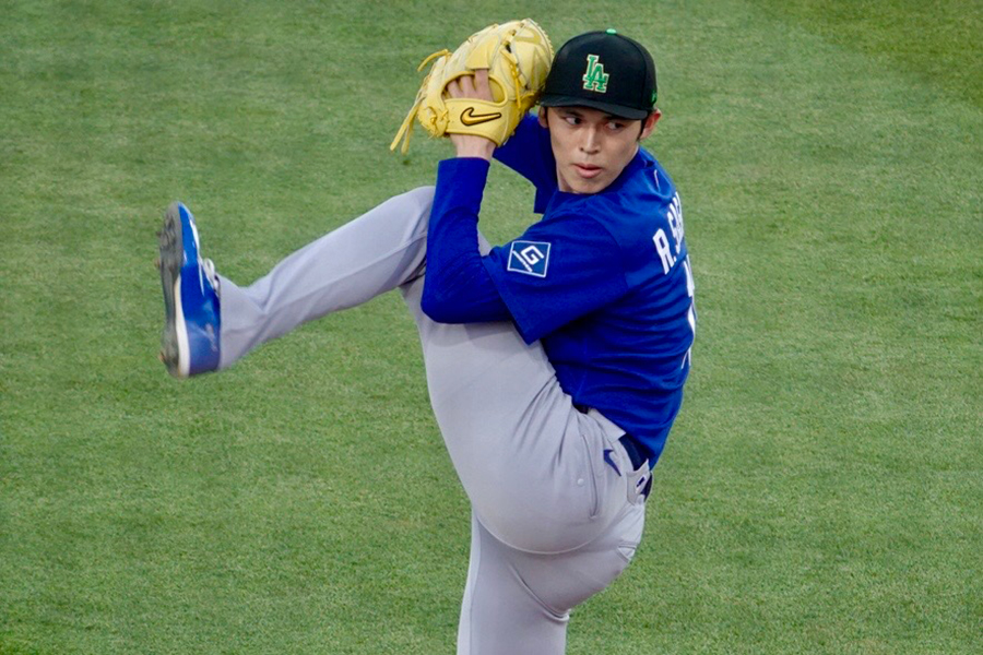 ロイヤルズとのオープン戦に先発したドジャース・佐々木朗希【写真：小谷真弥】