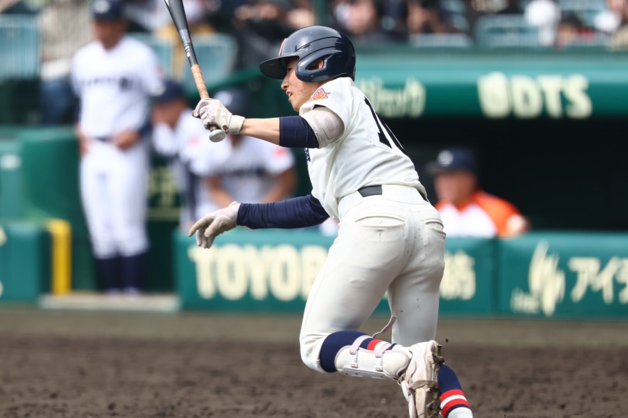 代打で登場した長崎西の楊井慎吾【写真：加治屋友輝】