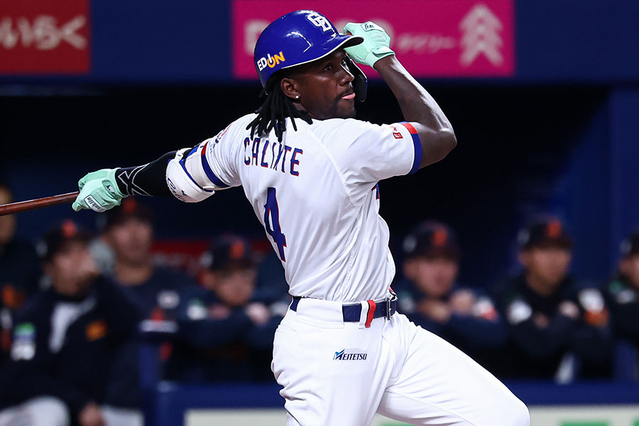 中日のオルランド・カリステ【写真：加治屋友輝】