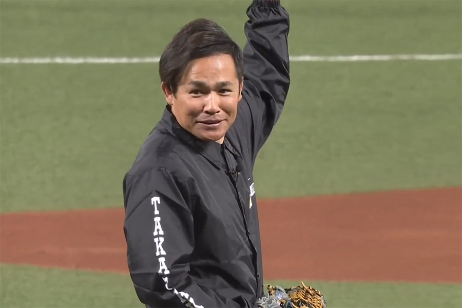 始球式を務めた元ソフトバンク・森福允彦氏【写真：パーソル パ・リーグTV】