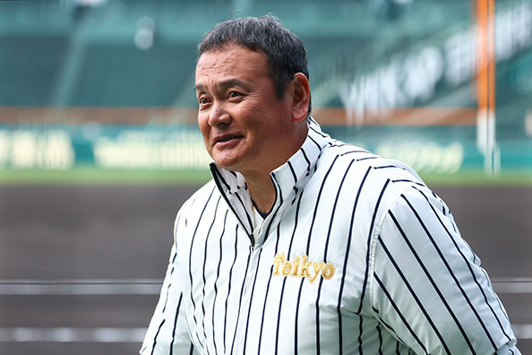 指導者として39年ぶりに甲子園に戻った帝京長岡・芝草宇宙監督【写真:加治屋友輝】