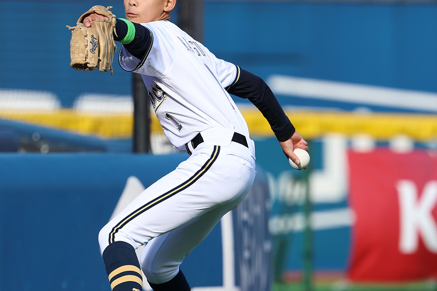 体全体を使い“腕が振られる”感覚を磨くドリルとは（写真はイメージ）