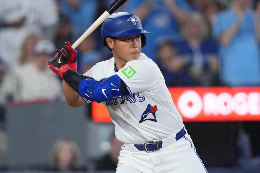 開幕戦に出場したブルージェイズ・岡本和真【写真:ロイター】