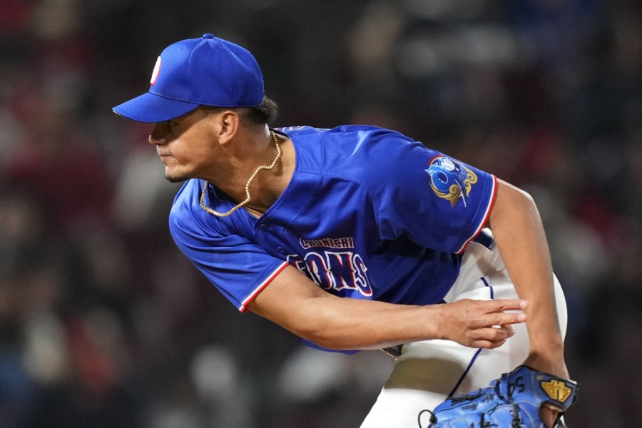 広島戦に登板した中日のアルバート・アブレウ【写真提供：産経新聞社】