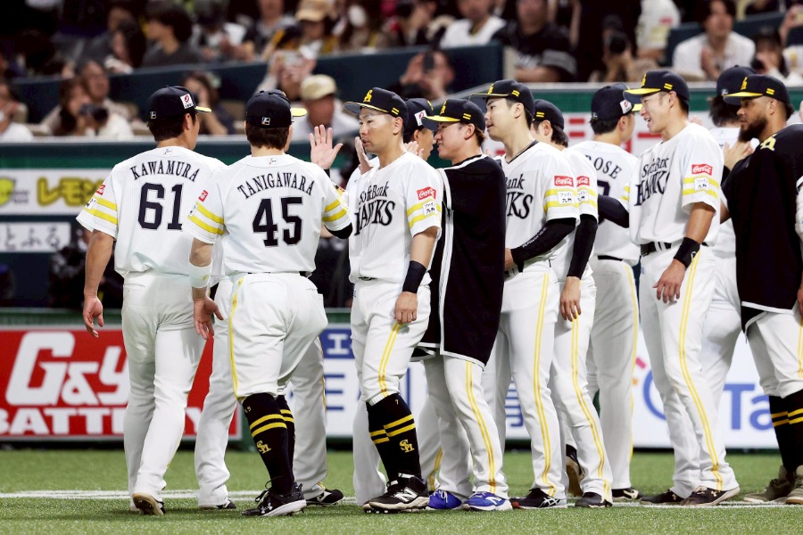 ソフトバンクが開幕2連勝を飾った【写真:栗木一考】