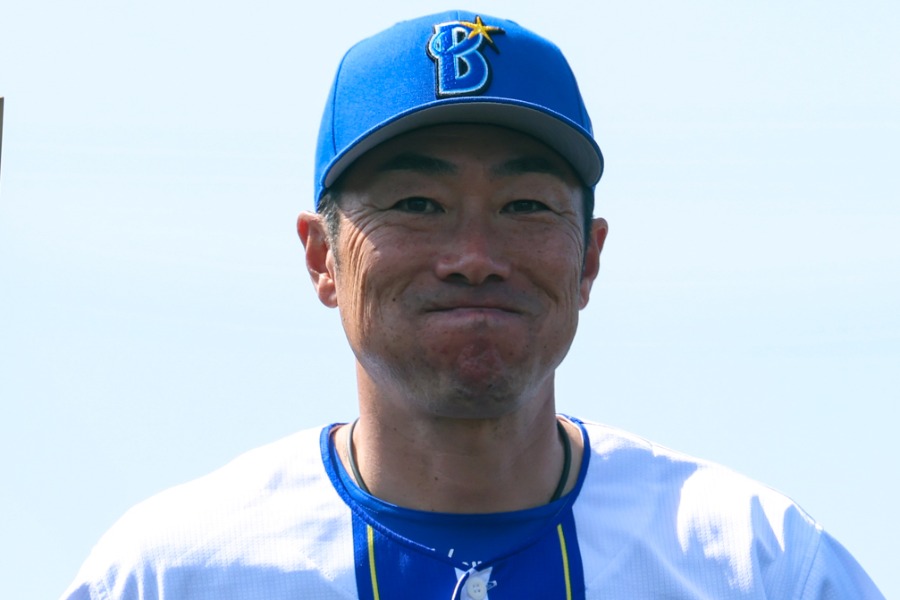 DeNA・相川亮二監督【写真:加治屋友輝】