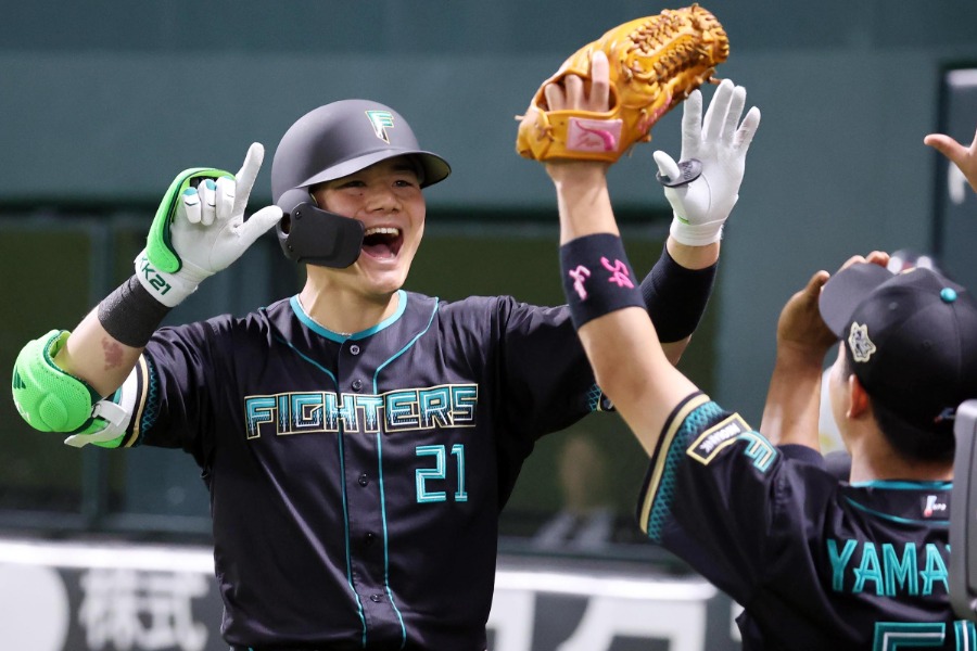 ソフトバンク戦で本塁打を放った日本ハム・清宮幸太郎【写真：栗木一考】