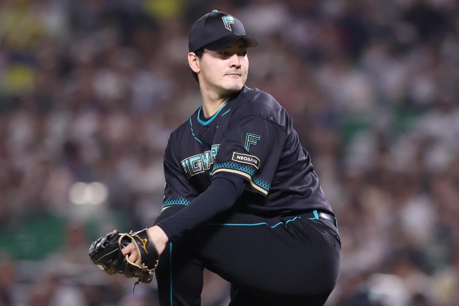 ソフトバンク戦に先発した日本ハム・有原航平【写真：栗木一考】