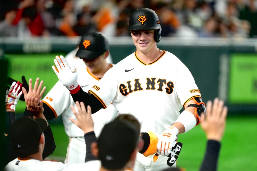 阪神戦で本塁打を放ったボビー・ダルベック【写真：黒澤崇】