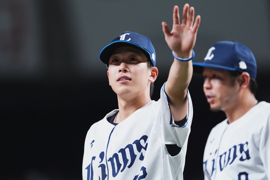 西武・滝澤夏央【写真：小林靖】