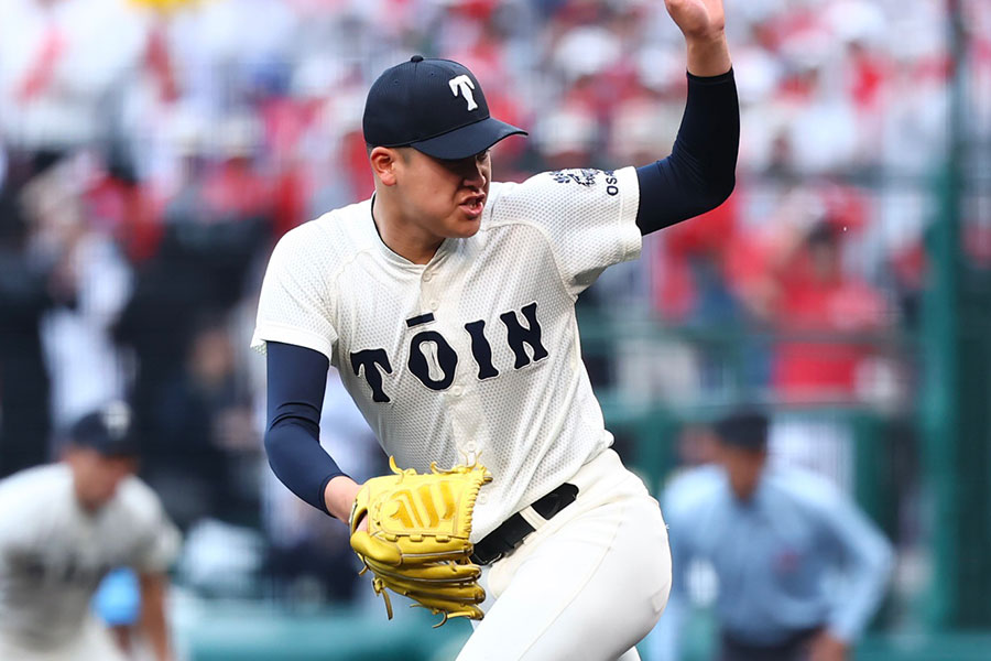 大阪桐蔭・川本晴大【写真：加治屋友輝】