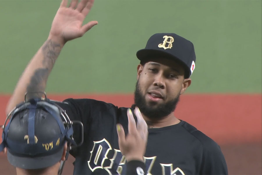 西武戦で完封勝利を収めたオリックスのアンダーソン・エスピノーザ【画像：パーソル パ・リーグTV】