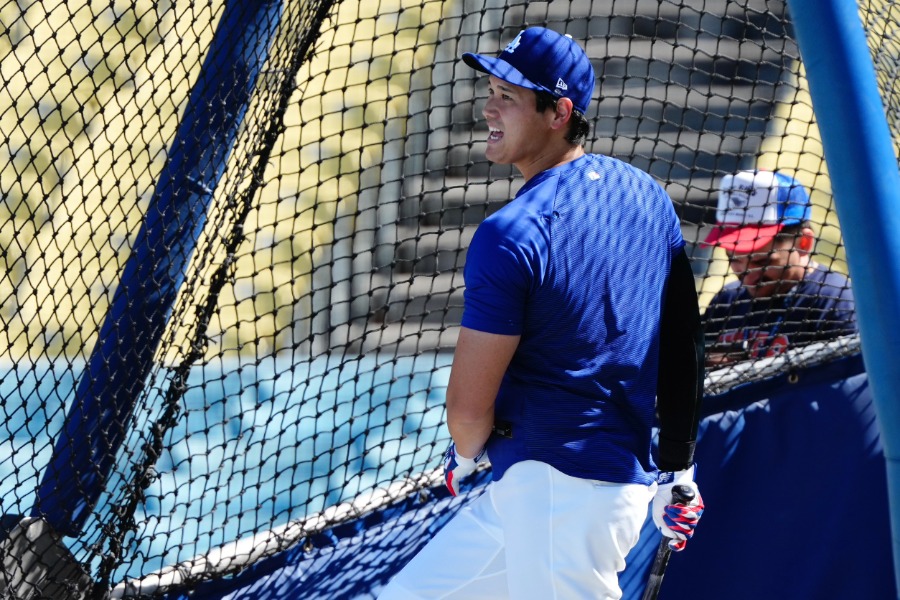 屋外でのフリー打撃を行ったドジャース・大谷翔平【写真：黒澤崇】