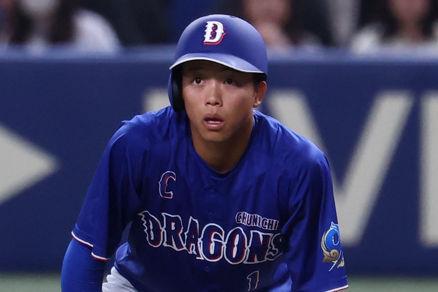 中日・岡林勇希【写真：加治屋友輝】