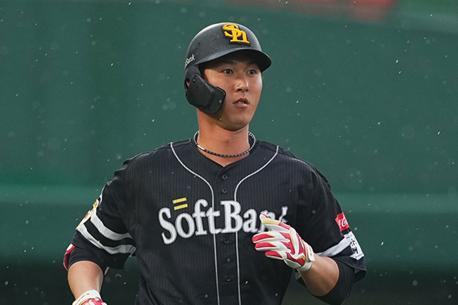 ソフトバンク・秋広優人【写真:小林靖】