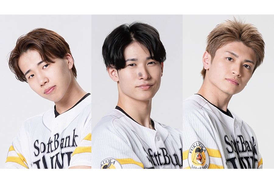 「アクロバットパフォーマー」のTAISHIさん、大吉さん、Yoshitoさん(左から)【写真:球団提供】