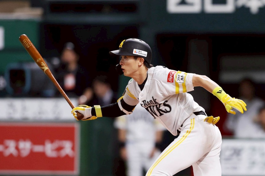 西武戦に出場したソフトバンク・周東佑京【写真：栗木一考】