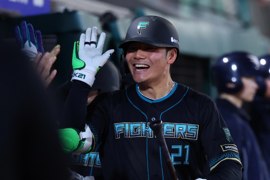 楽天戦で本塁打を放った日本ハム・清宮幸太郎【写真：加治屋友輝】