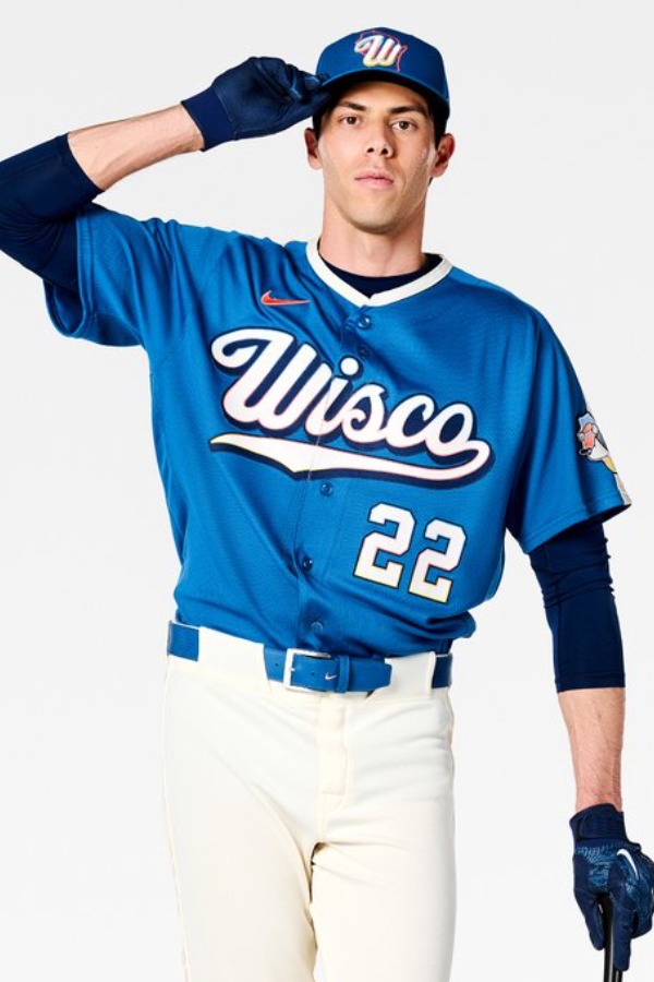 ブルワーズが「シティコネクトユニホーム」を発表【画像：MLB公式Xからスクリーンショット】