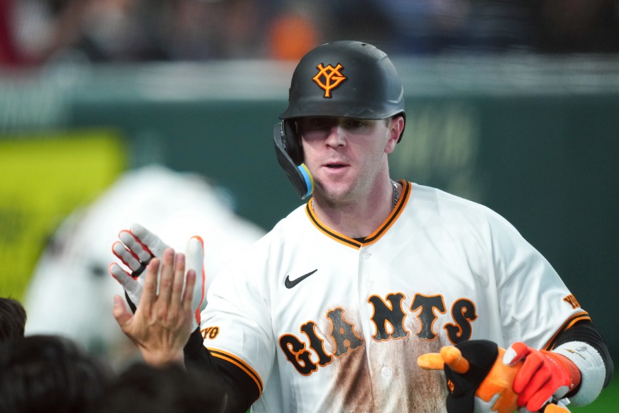 特大の3号を放った巨人のトレイ・キャベッジ【写真:イワモトアキト】