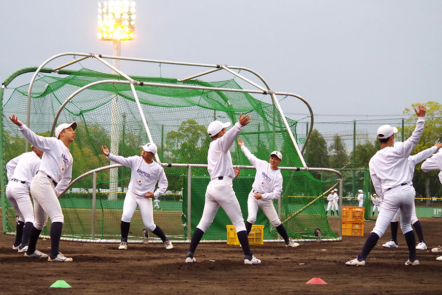 関メディベースボール学院ナインの練習する様子【写真:喜岡桜】