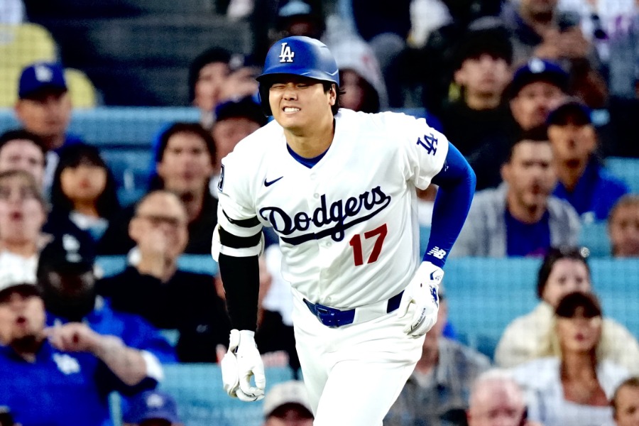 第1打席で死球を受けたドジャース・大谷翔平【写真:黒澤崇】