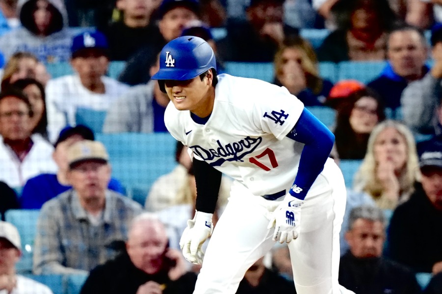 メッツ戦の初回に死球を受けたドジャース・大谷翔平【写真：黒澤崇】