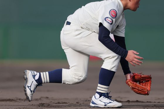 足が速い＝守備範囲が広いは間違い？　打球反応の“一歩目”を鍛える「2マーカー」