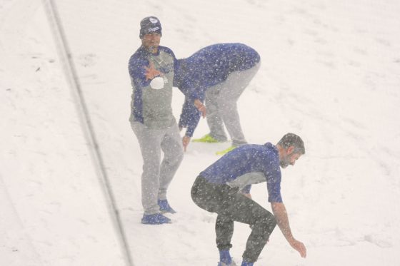 大谷翔平は「1番・DH」　大雪で銀世界…菅野智之と対戦、右肩死球の不安払拭なるか