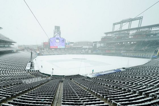 大雪の球場が一変「凄すぎだろ」　“神整備”に驚き…「試合できるの？」から5時間