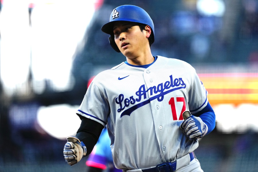 ロッキーズ戦の初回で安打を放ったドジャース・大谷翔平【写真：黒澤崇】