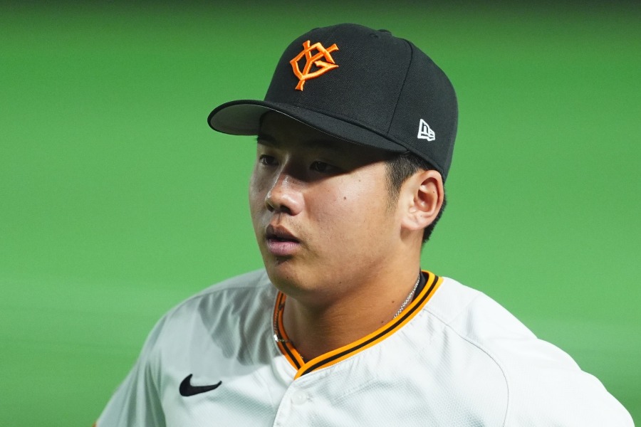 巨人・石塚裕惺【写真：小林靖】