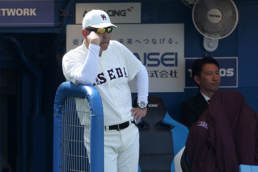 早大・小宮山悟監督【写真：加治屋友輝】