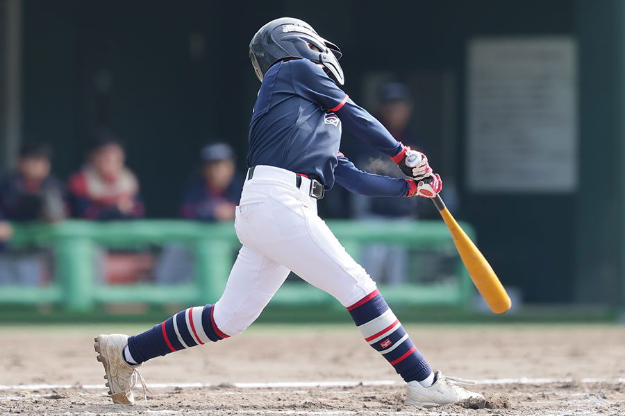 理想的な打撃の体重移動が身につくドリルとは（写真はイメージ）