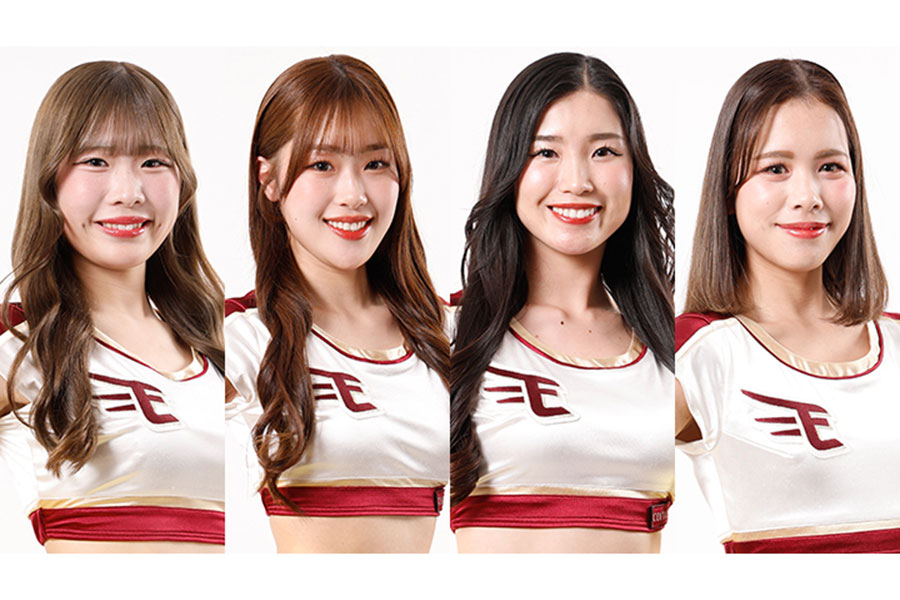 東北ゴールデンエンジェルスのNOAさん、UMIさん、YUKINAさん、YUUさん（左から）【写真提供：Rakuten Eagles】
