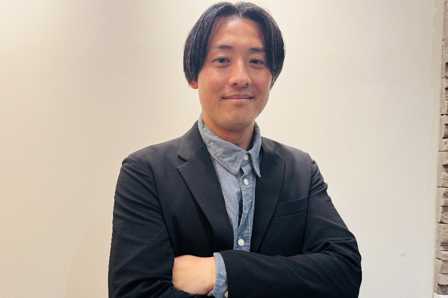 元ヤクルト・荒木貴裕氏【写真：町田利衣】